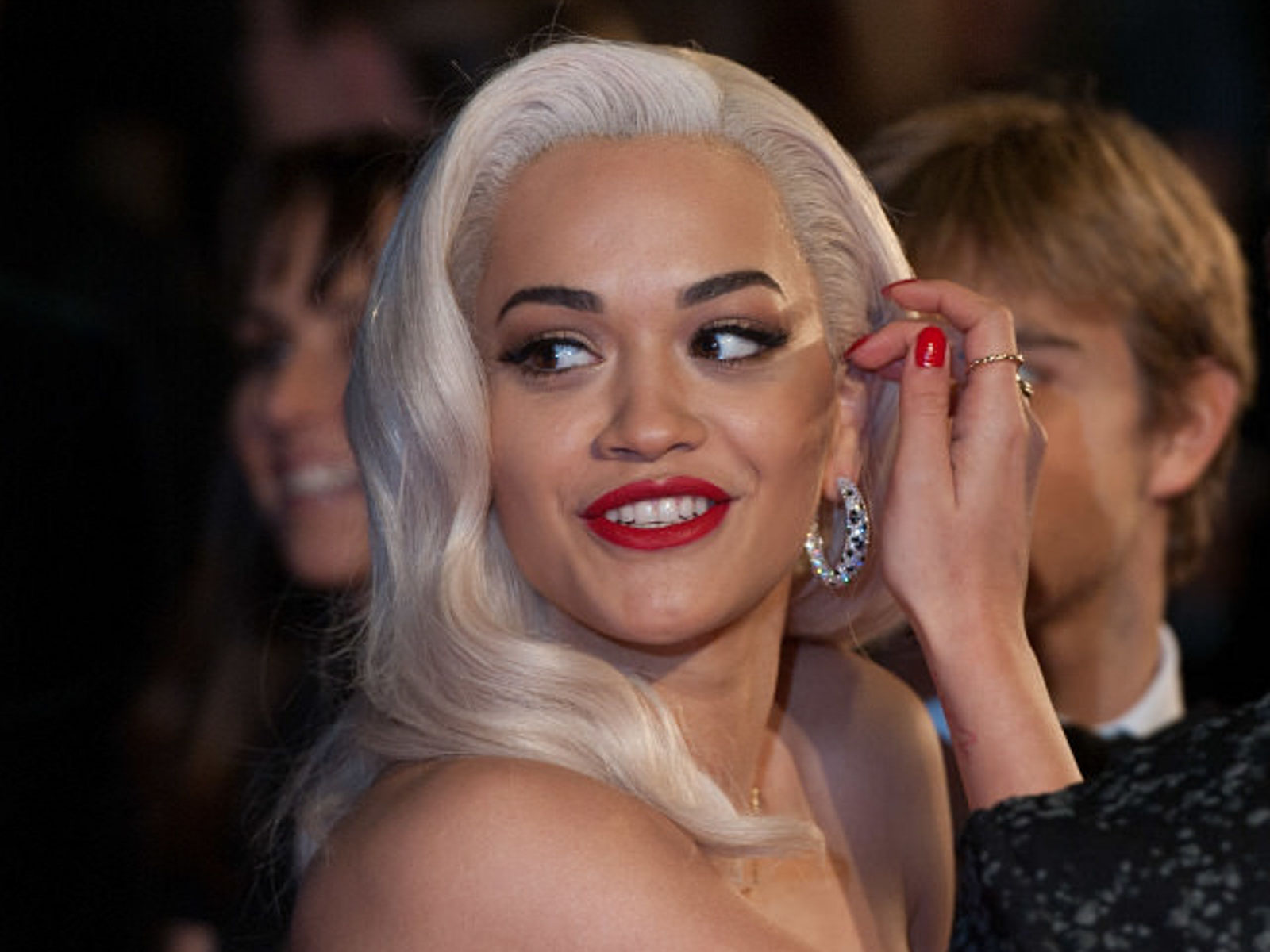 rita ora 1 - FACES.ch