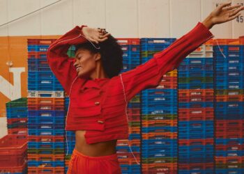 Editorial: Color Play by Sallyhateswing