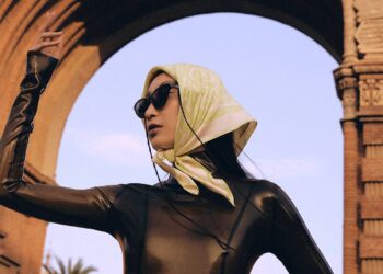 Monument by Sallyhateswing