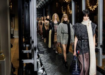 Louis Vuitton Fashion Show FW 23/24 in Paris