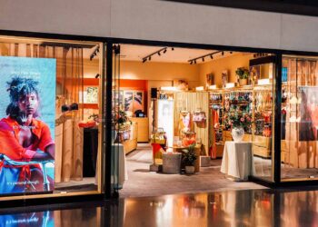 To new Beginnings: Triumph my Atelier Store Opening