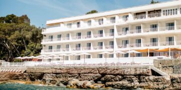 La Riviera de Rêve: Les Roches Rouges