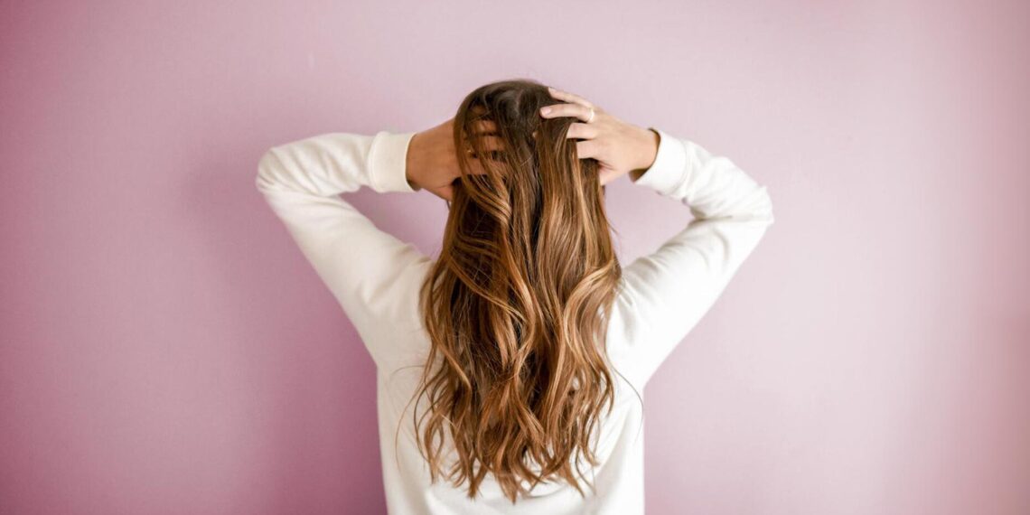 So geht Gesichtsstyling: Von der Frisur bis hin zum Make-up 