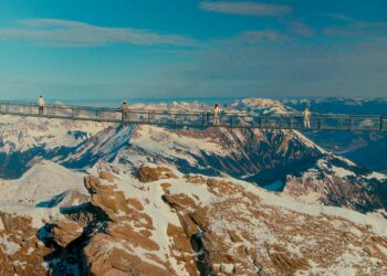 High Fashion: Guess bringt Mode auf den Gipfel